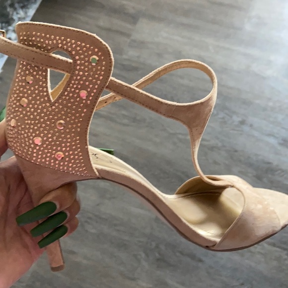 Shoes - Picture 1 of 10